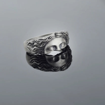 Venus Sculpture Ring